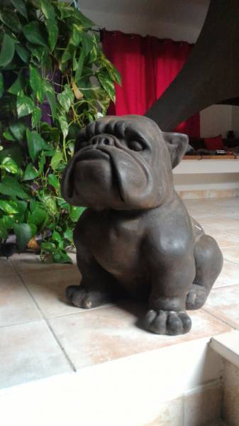BULLDOG ANGLAIS DÉCO PIERRE Lons-le-Saunier Jura 39
